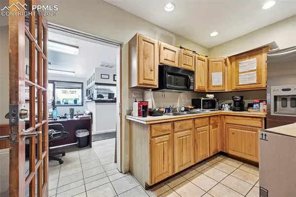 2255 La Montana WAY, Colorado Springs, CO 80918