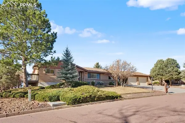 4930 Sunbird Cliffs DR, Colorado Springs, CO 80919