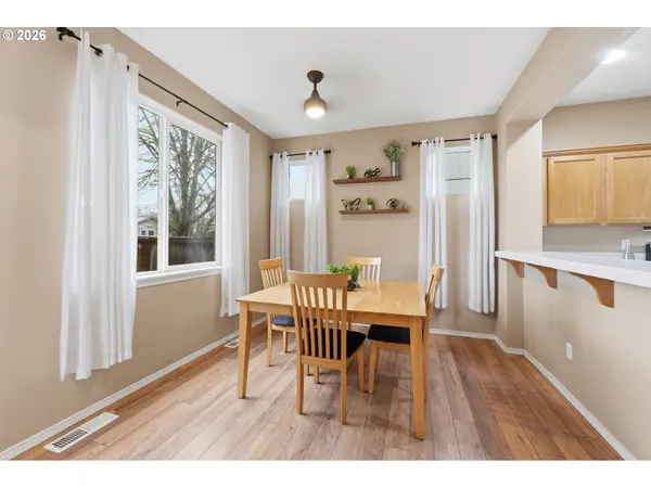 1502 SE SWEETBAY ST, Hillsboro, OR 97123