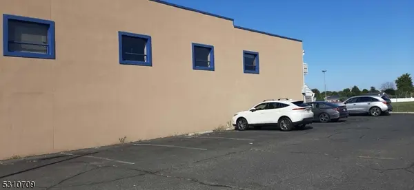 45 S Main St, Manville Boro, NJ 08835