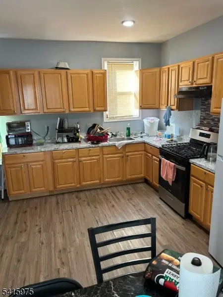 421 Magie Ave, Elizabeth City, NJ 07208