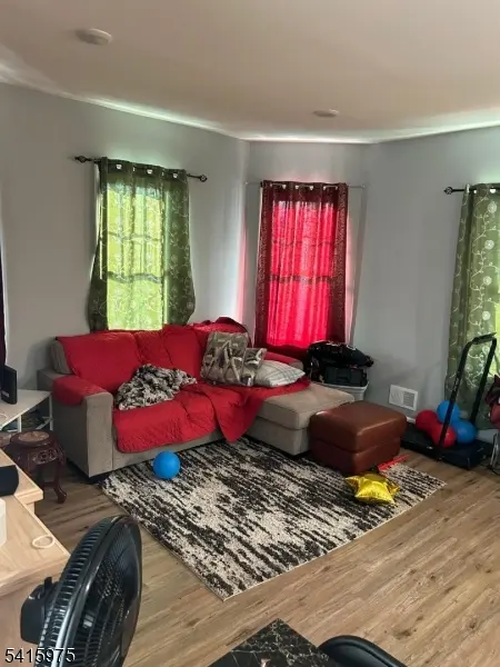 421 Magie Ave, Elizabeth City, NJ 07208