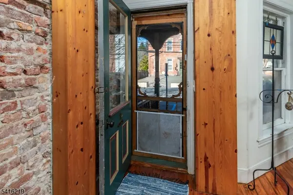 69 York St, Lambertville City, NJ 08530