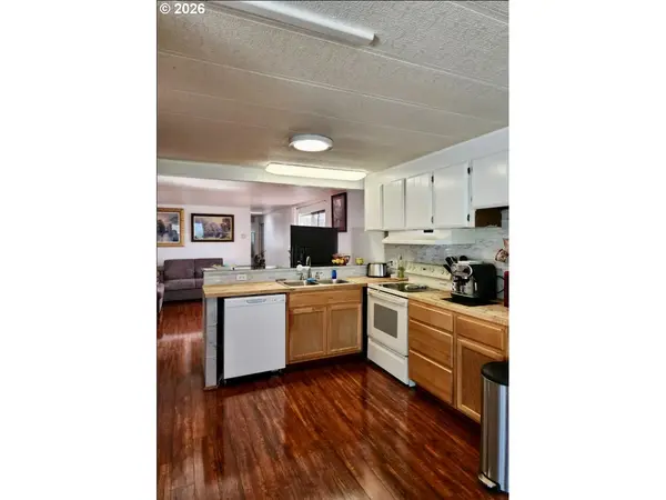 16131 W HOFFELDT LN #18, Brookings, OR 97415