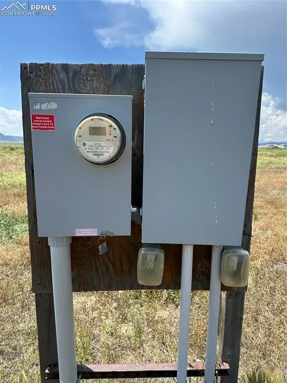 22960 Black Hills DR, Trinidad, CO 81082