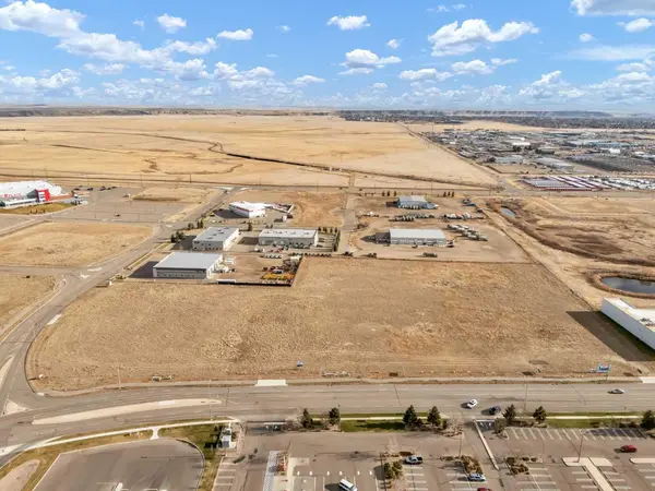 2377 Box Springs BLVD NW #5, Medicine Hat, AB T1C 0C8