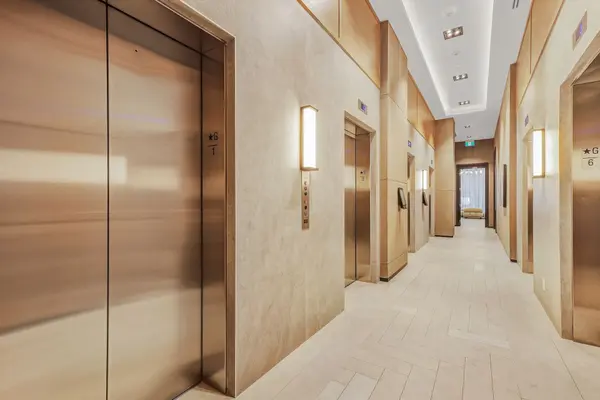 108 Peter ST #5102, Toronto C01, ON M5V 0W2