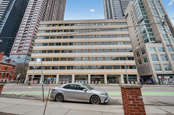 600 Sherbourne ST #702, Toronto C08, ON M4X 1W4