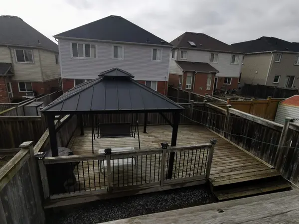 1400 Rennie ST, Oshawa, ON L1K 0N8