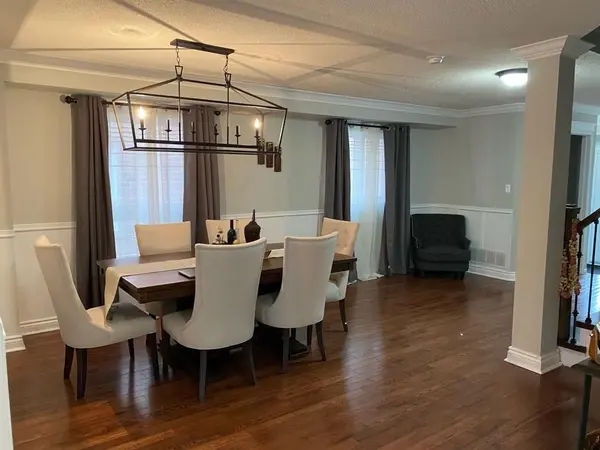 31 Middlecote DR, Ajax, ON L1T 0A4