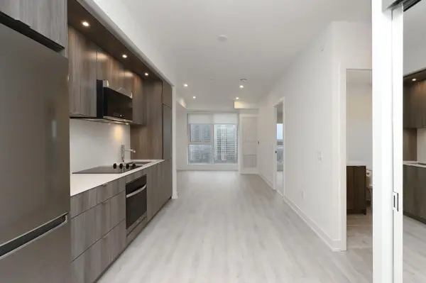 25 Cordova AVE #1107, Toronto W08, ON M9A 0E5