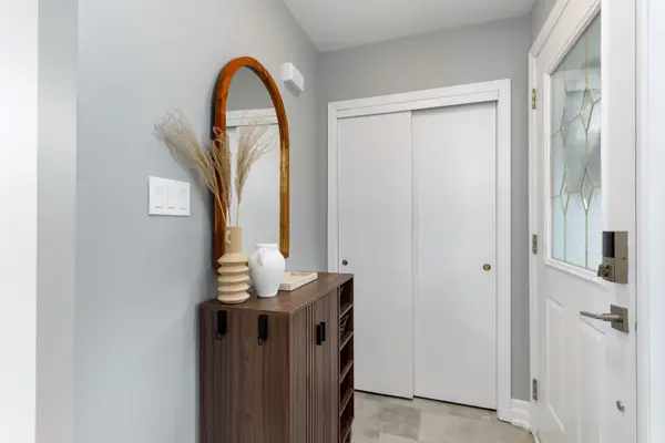 29 Richland CRES, Toronto W08, ON M9C 4C1