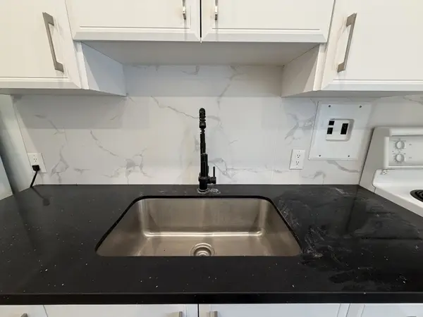 21 Gordon ST #Unit 6, Guelph, ON N1H 4G8