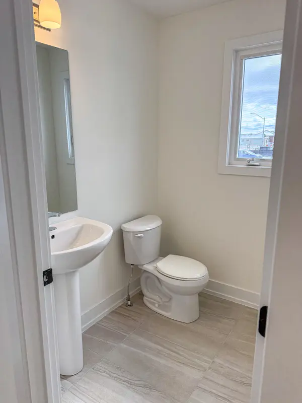 64 Dusenbury DR, Loyalist, ON K0H 2H0