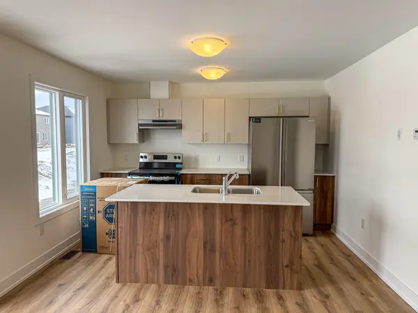 64 Dusenbury DR, Loyalist, ON K0H 2H0