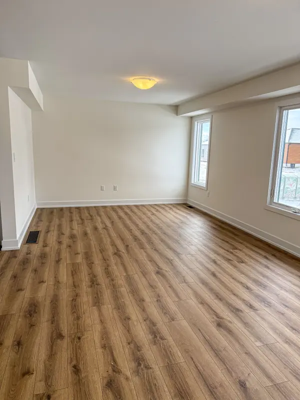 64 Dusenbury DR, Loyalist, ON K0H 2H0