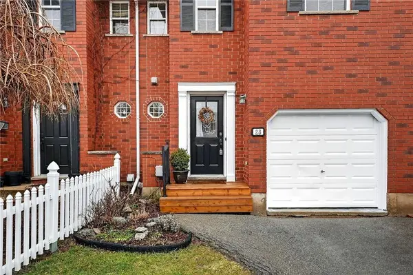 28 Swayze CT, West Lincoln, ON L0R 2A0