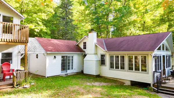 408 Couchs RD, North Kawartha, ON K0L 1A0