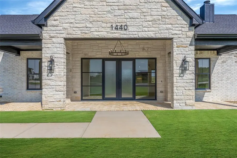 1440 Saguaro Trail, Joshua, TX 76058