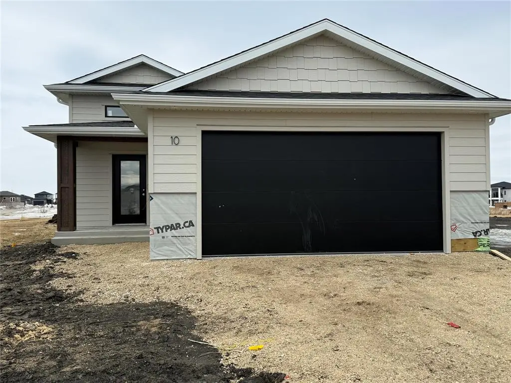 10 Gleneagles ST, Niverville, MB R0A 0A1