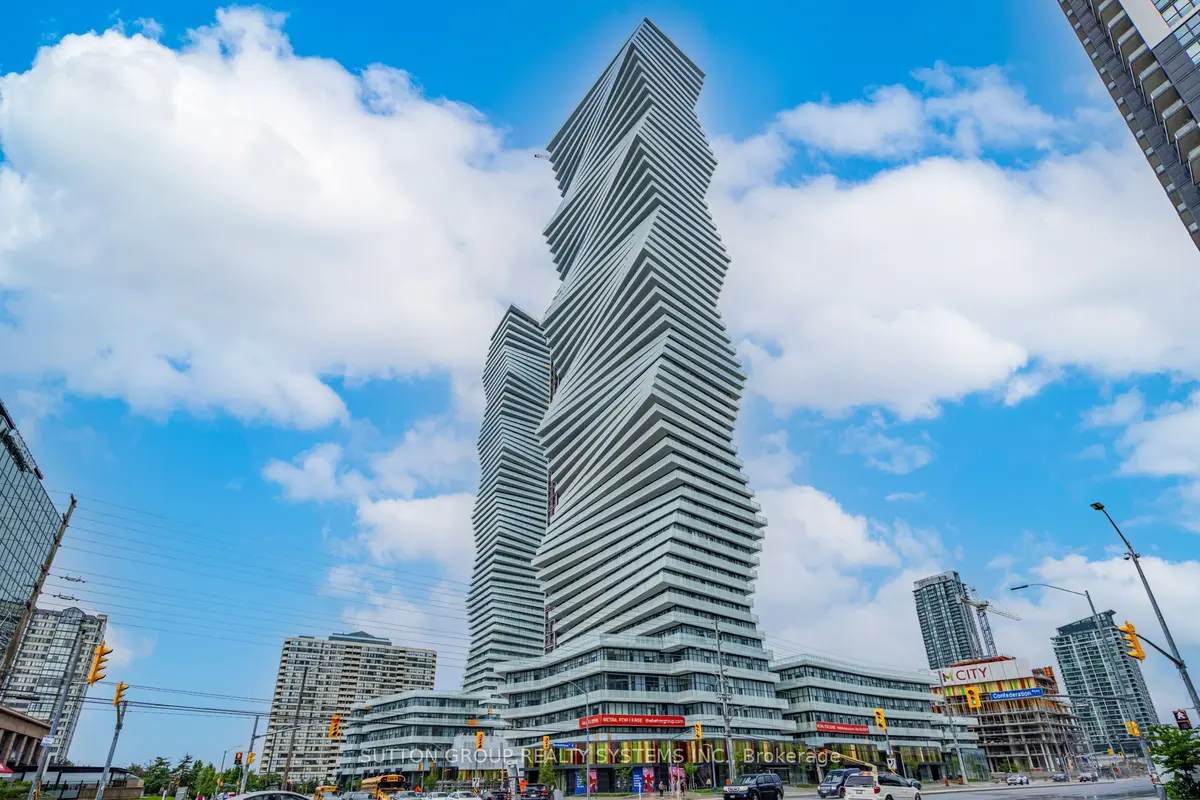 3900 Confederation Pkwy #707, Mississauga, ON L5B 0M3