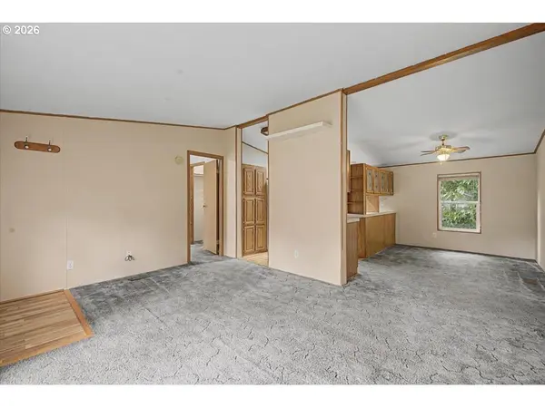 42 N TROUT LN, Otis, OR 97368