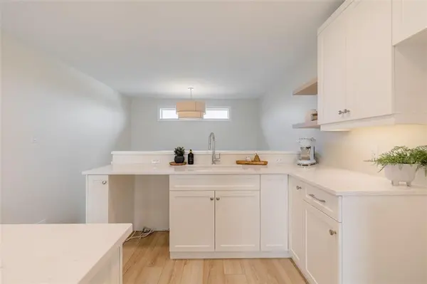 10 Gleneagles ST, Niverville, MB R0A 0A1