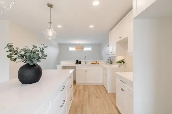 10 Gleneagles ST, Niverville, MB R0A 0A1