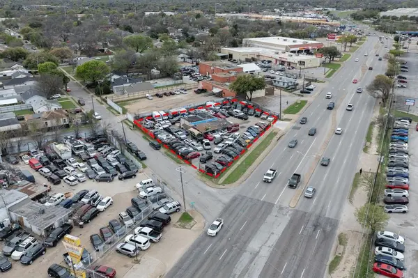 3000 Fort Worth Avenue, Dallas, TX 75211