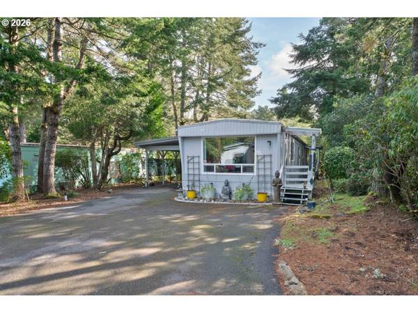 1600 RHODODENDRON DR #131, Florence, OR 97439