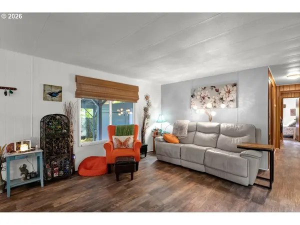 1600 RHODODENDRON DR #131, Florence, OR 97439