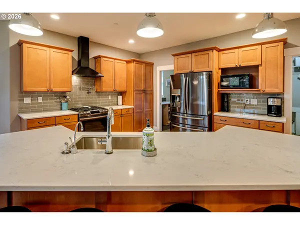 37201 NW 29TH AVE, La Center, WA 98629