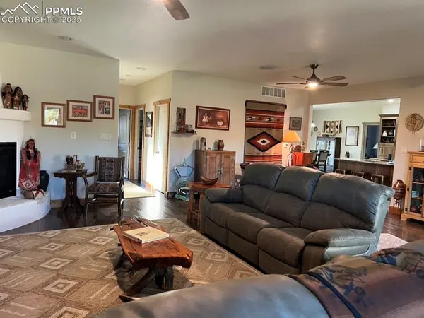 111 Rocchio DR, Florence, CO 81226