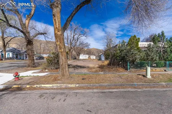 301 Macon AVE, Canon City, CO 81212