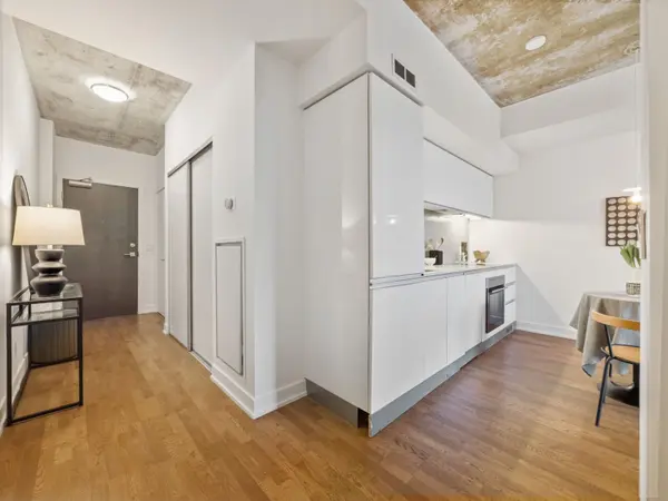 20 Minowan Miikan LN #729, Toronto C01, ON M6J 0E5