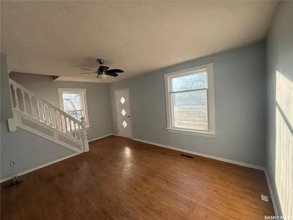 421 3rd AVENUE E, Assiniboia, SK S0H 0B0