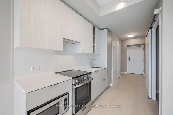 3900 Confederation Pkwy #707, Mississauga, ON L5B 0M3