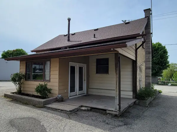 120 KING ST E, Wellington North, ON N0G 2L2