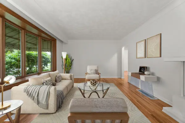 98 Laurier AVE, Hamilton, ON L9C 3S4