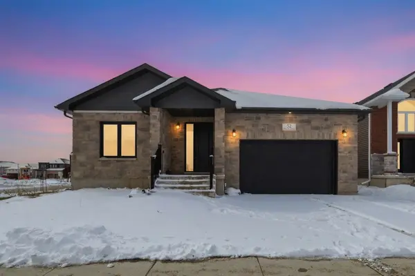 52 Potter DR, Loyalist, ON K0H 2H0