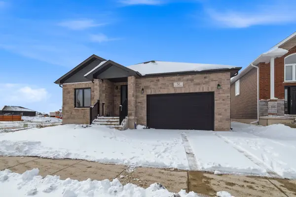 52 Potter DR, Loyalist, ON K0H 2H0