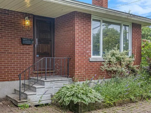 20 Newhaven ST #Unit A, South Of Baseline To Knoxdale, ON K2G 0X5