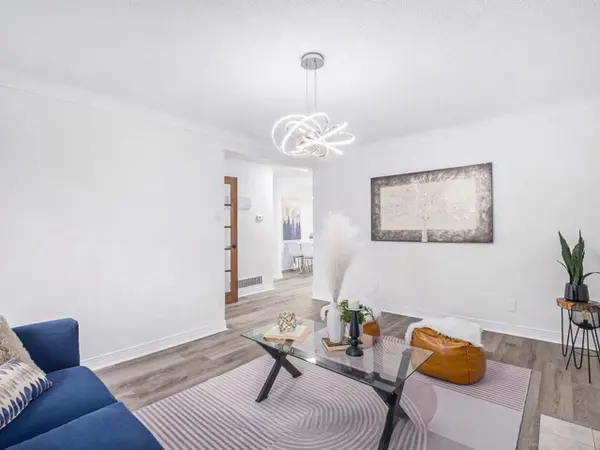 20 Newhaven ST #Unit A, South Of Baseline To Knoxdale, ON K2G 0X5