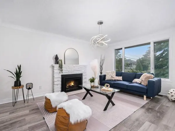 20 Newhaven ST #Unit A, South Of Baseline To Knoxdale, ON K2G 0X5