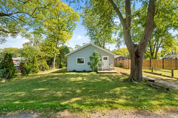 144 Lincoln CT, Essex, ON N0R 1G0