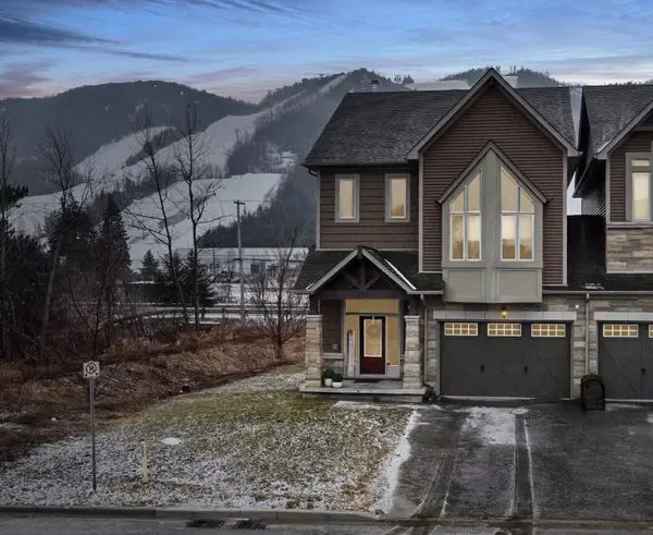 126 Delphi LN, Blue Mountains, ON N0H 1J0