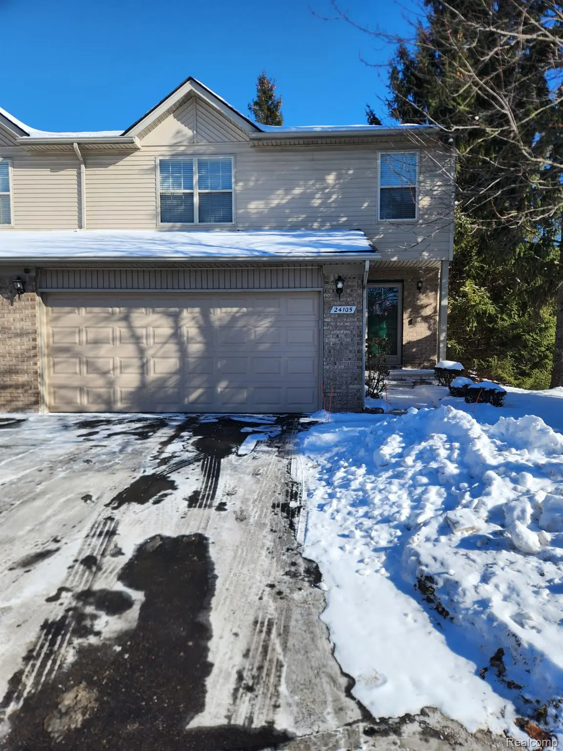 24105 Lathrup BLVD, Southfield, MI 48075