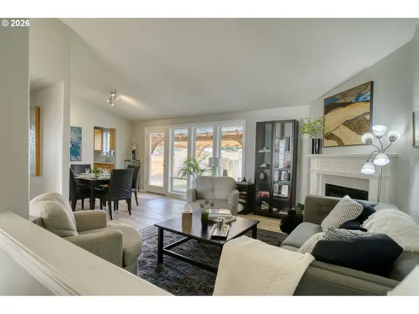 34385 HERON MEADOWS DR, Scappoose, OR 97056