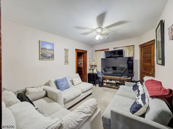 1320 Knopf St, Manville Boro, NJ 08835