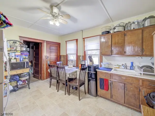 1320 Knopf St, Manville Boro, NJ 08835